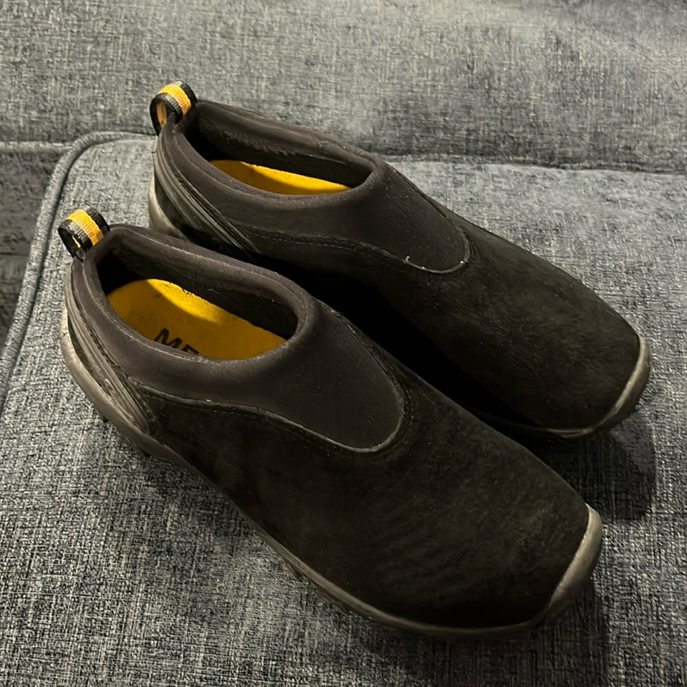 Merrell Moc like new Size 8